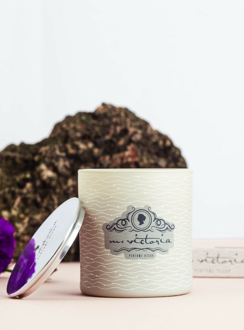 Vela aromática 190g lux ORQUÍDEA NEGRA